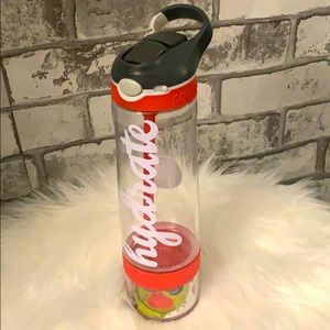 Contigo Customize water bottle